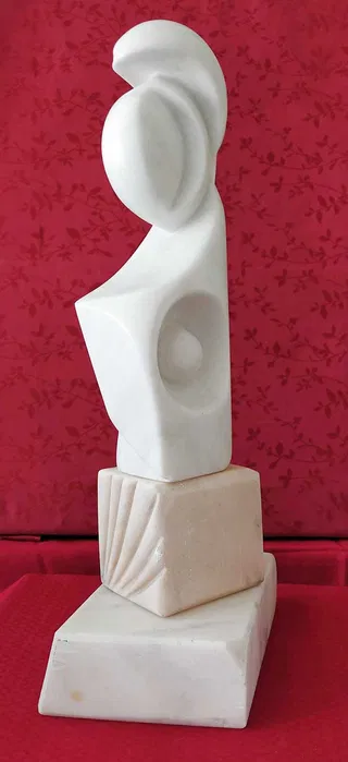 Cutezanta – Sculptura in marmura alba 7