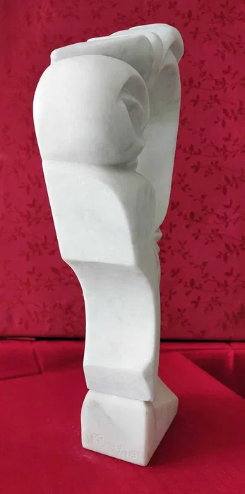 Extaz – Sculptură în marmură albă 2
