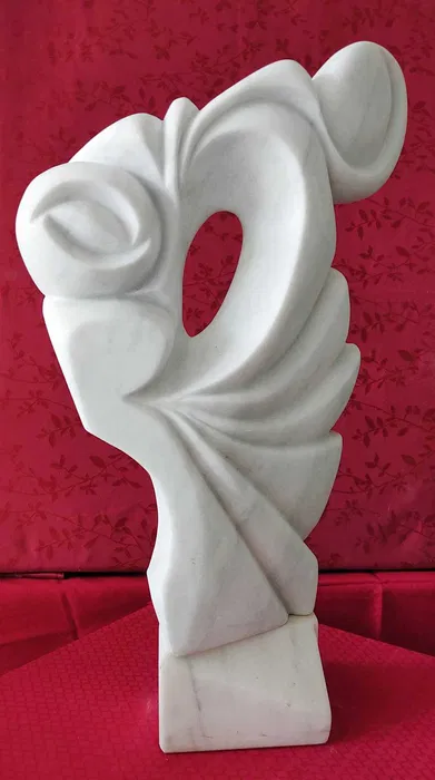 Extaz – Sculptură în marmură albă 4