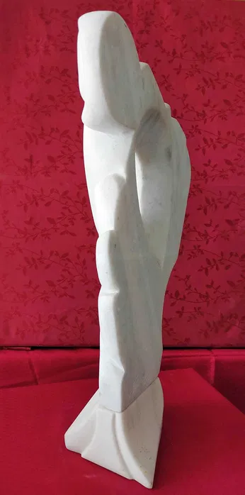 Extaz – Sculptură în marmură albă 7
