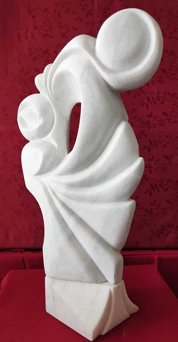 Extaz – Sculptură în marmură albă 8