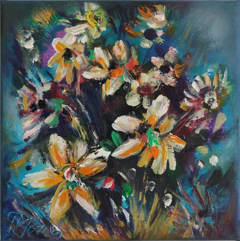 Flori albe pe albastru de seară, pictură în ulei pe pânză Flori mari albe și portocalii pe fundal albastru și turcoaz, pictură în ulei pe pânză, 20 x 20 cm