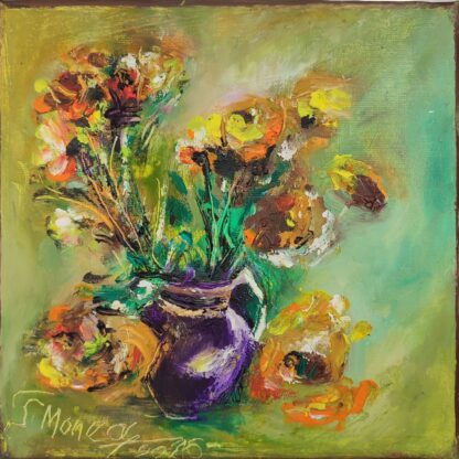 Flori portocalii, galbene și brune într-un ulcior mov pe fundal verde, pictură în ulei pe pânză, 20 x 20 cm